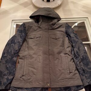 Roxy Green floral camo ski/snowboard Jacket